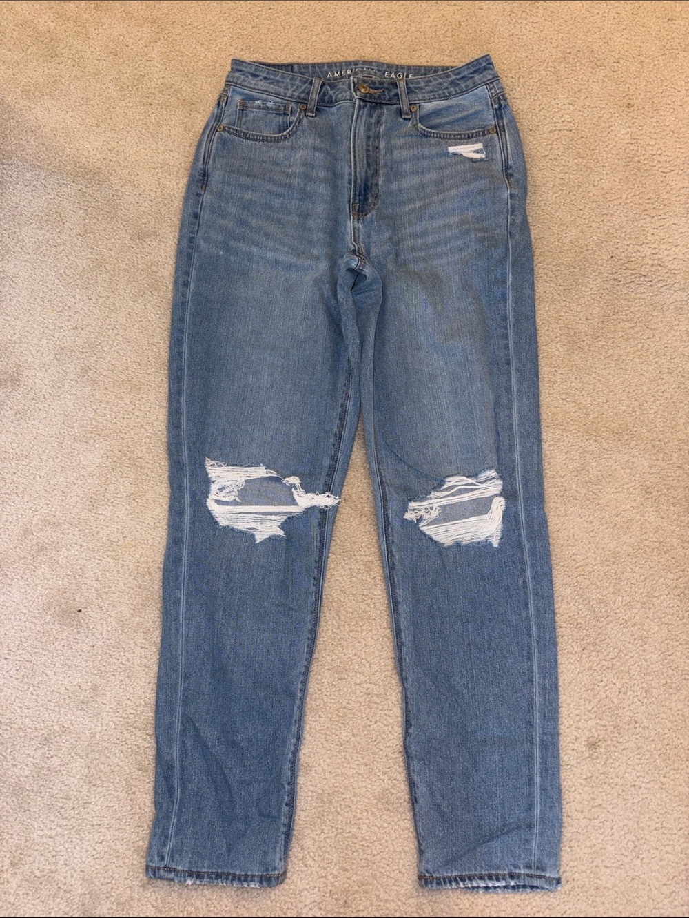 American Eagle Outfitters High-Rise Distressed Mom Jeans - Light Blue